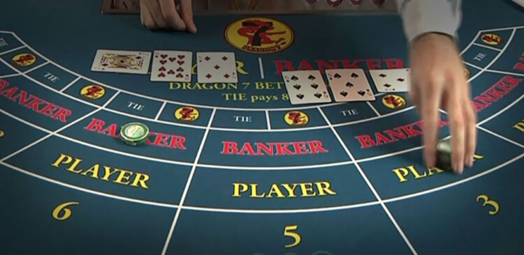 Bài Baccarat cu?n hút ng??i ch?i