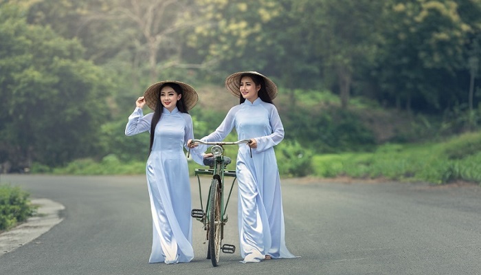 M? th?y áo dài ?ánh con gì có c? h?i trúng l?n nh?t