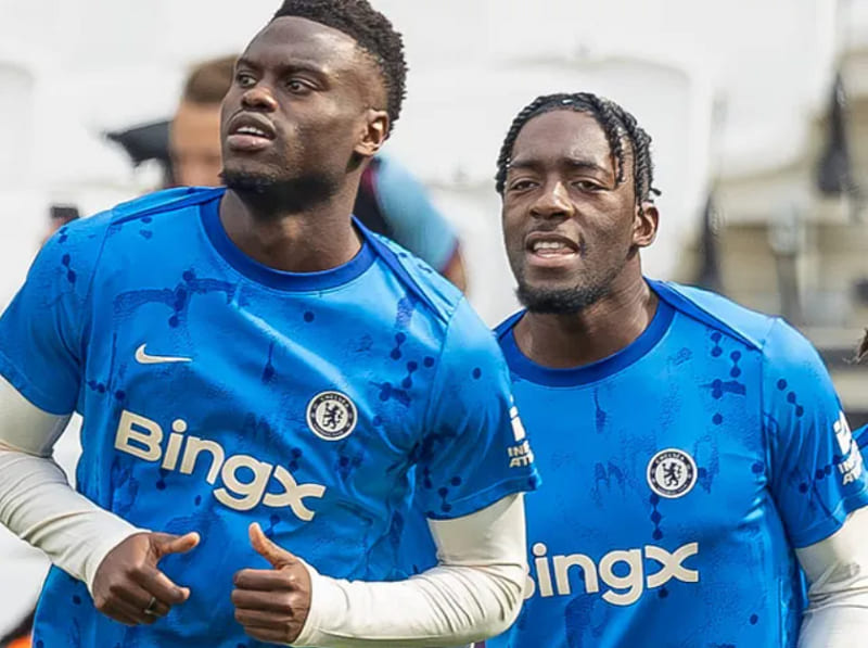 Chelsea ?ang x?y d?ng n?n móng v?i các tài n?ng tr?