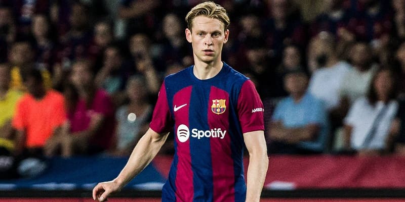 Barcelona muốn bán Frenkie de Jong trong bối cảnh hợp đồng bế tắc