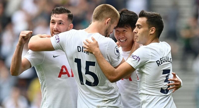 Tương lai của Ange Postecoglou lung lay sau chuỗi trận bết bát của Tottenham