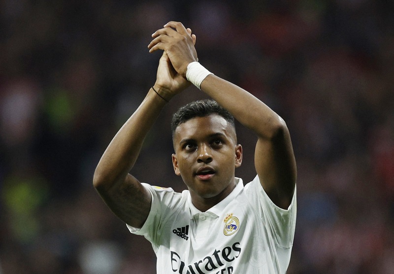 Palmer muốn đến MU, Liverpool “nhòm ngó” Rodrygo