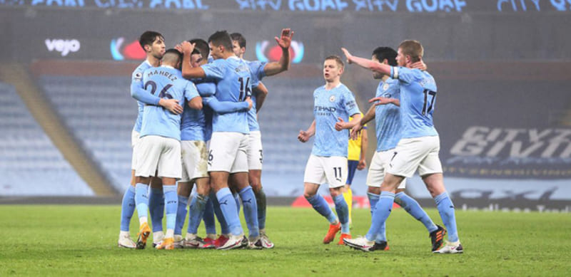 Zinchenko rời Arsenal đến Dortmund? Arteta chông chênh tại Premier League 