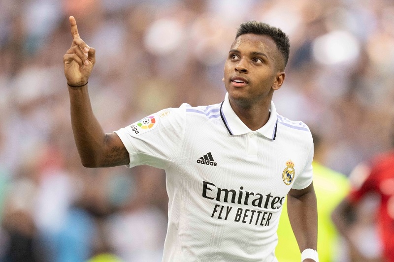 Man Utd ký hợp đồng kép bom tấn, Rodrygo “làm khó” Real Madrid