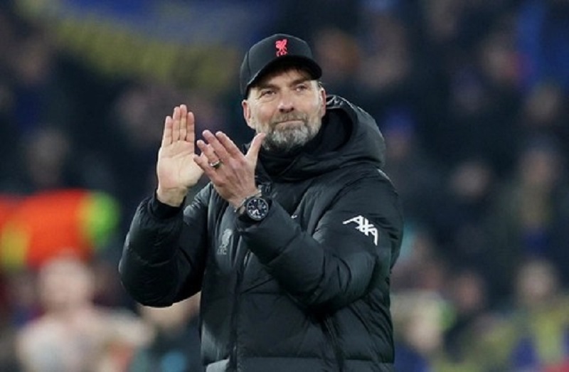 Arsenal h?i mua Haaland - Man Utd ch?t bán Zirkzee
