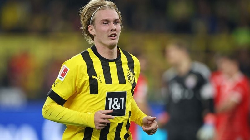 Tottenham nhắm đến “lợi ích kép” từ Julian Brandt của Dortmund