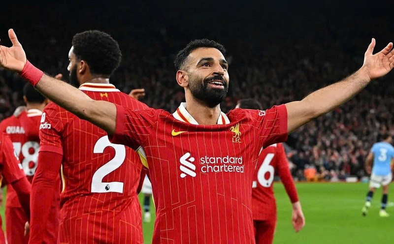 Salah “mở khóa” Champions League cho Liverpool sau vinh quang Premier League!